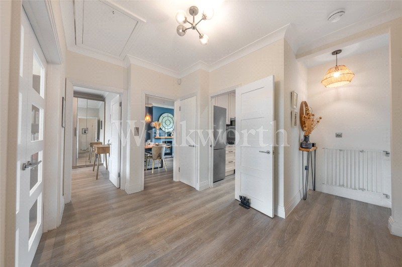 The Mount, 214 Creighton Avenue, London, N2