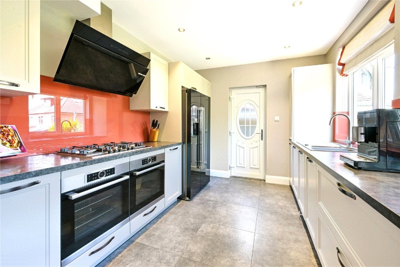 Downs Road, Epsom, Surrey, KT18