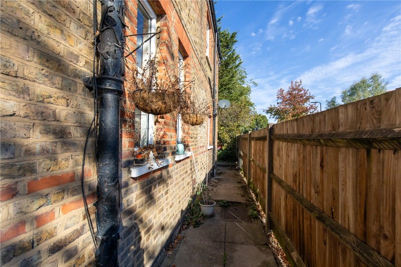 Creffield Road, London, W5