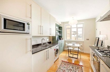 St. James Close, London, NW8