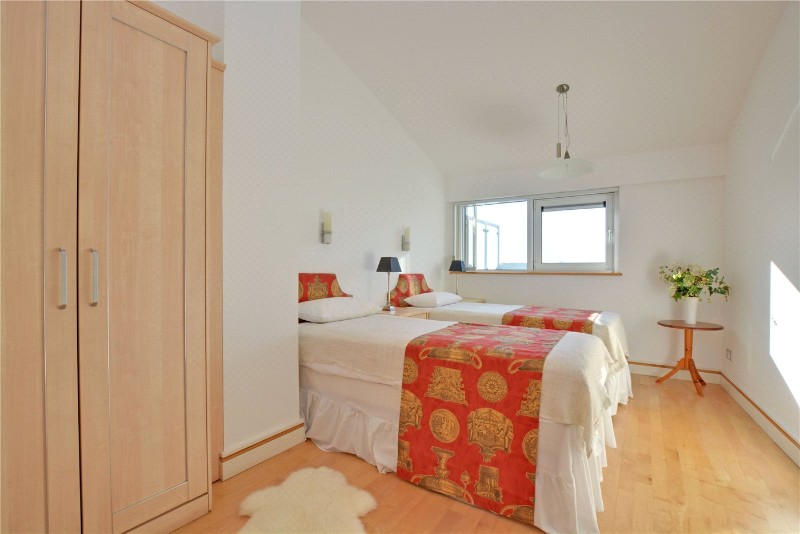 Greenfell Mansions, Glaisher Street, Greenwich, London, SE8