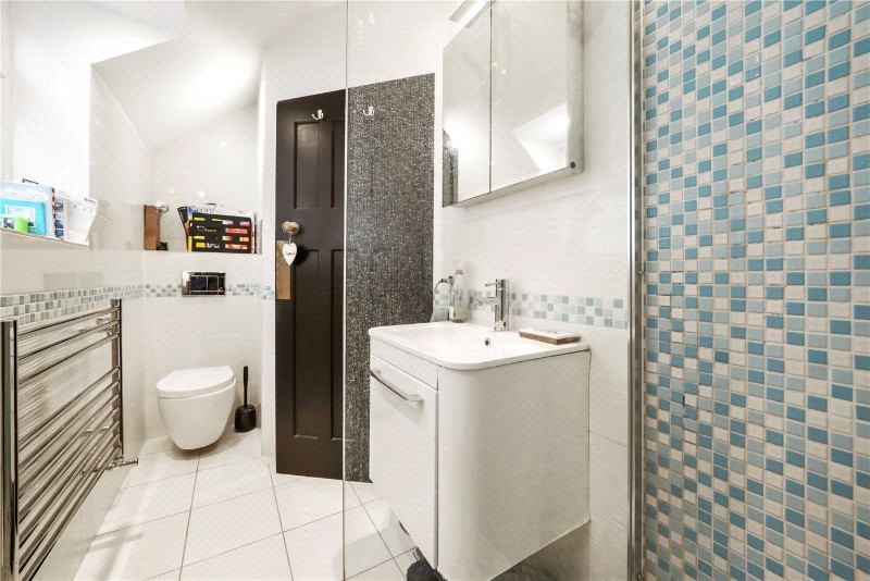Tring Avenue, London, W5