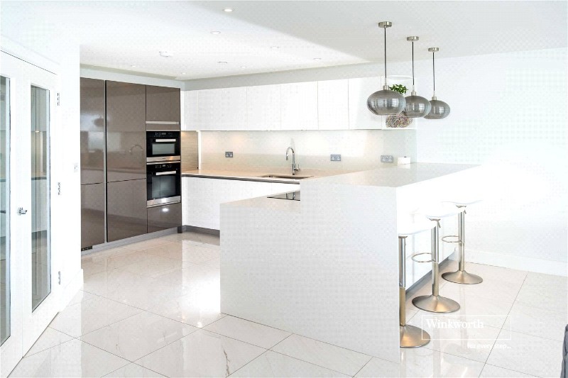 Wharncliffe Road, Highcliffe, Christchurch, Dorset, BH23