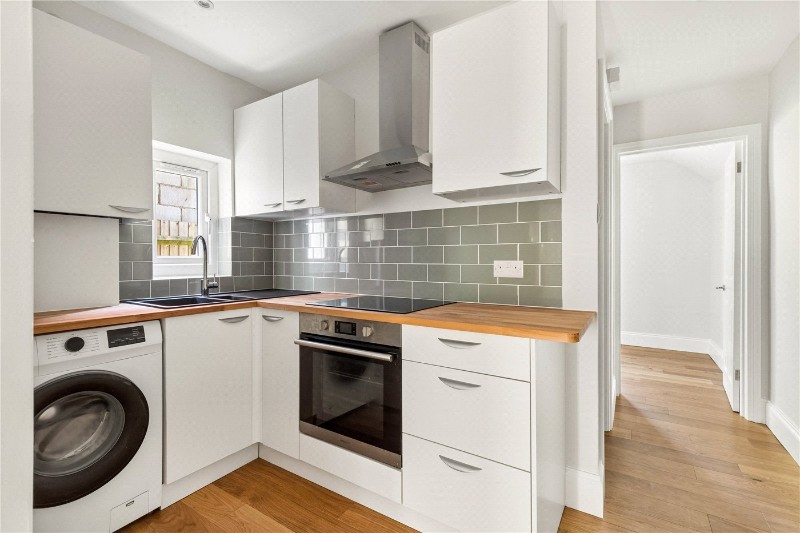 Crusoe Road, Mitcham, CR4