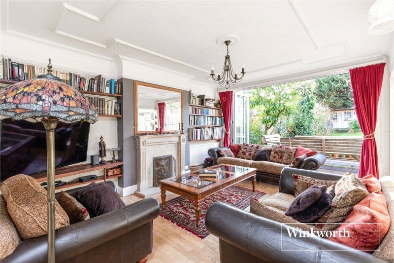 Friars Avenue, Whetstone, London, N20