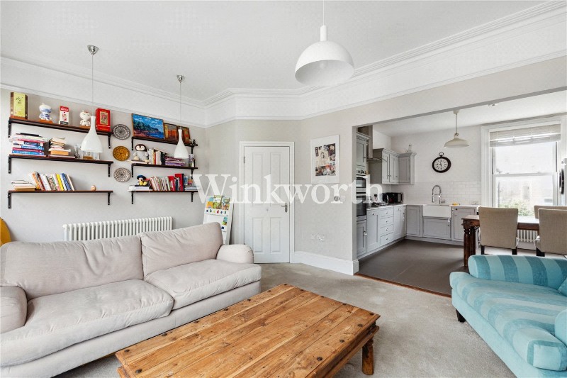 Lausanne Road, London, N8