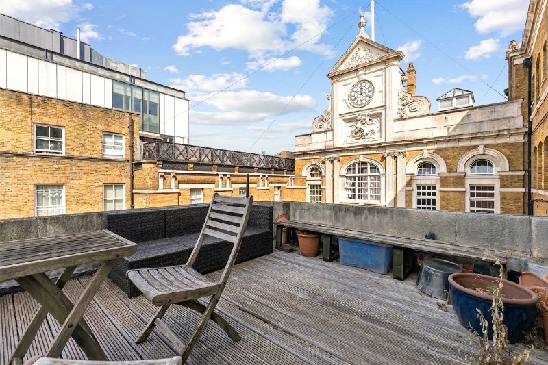 Albion Yard, Whitechapel Road, London, E1