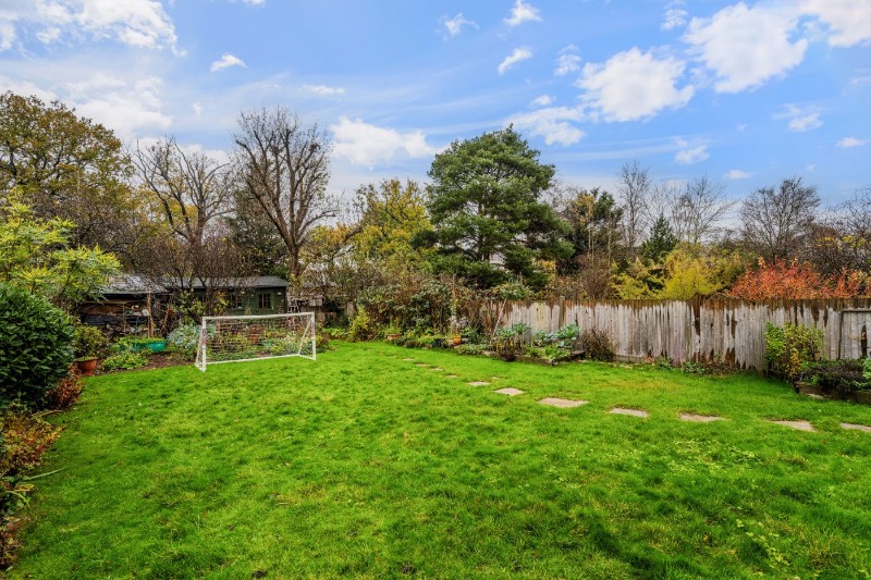 Bushey Way, Beckenham, BR3