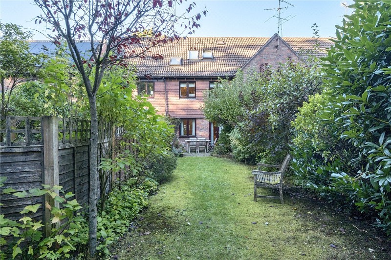 Clare Mead, Rowledge, Farnham, Surrey, GU10
