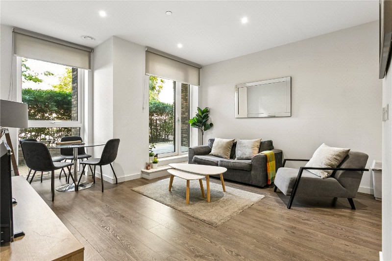 Newnton Close, London, N4