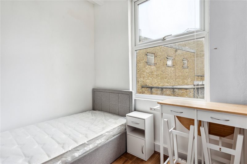 Upper Clapton Road, London, E5