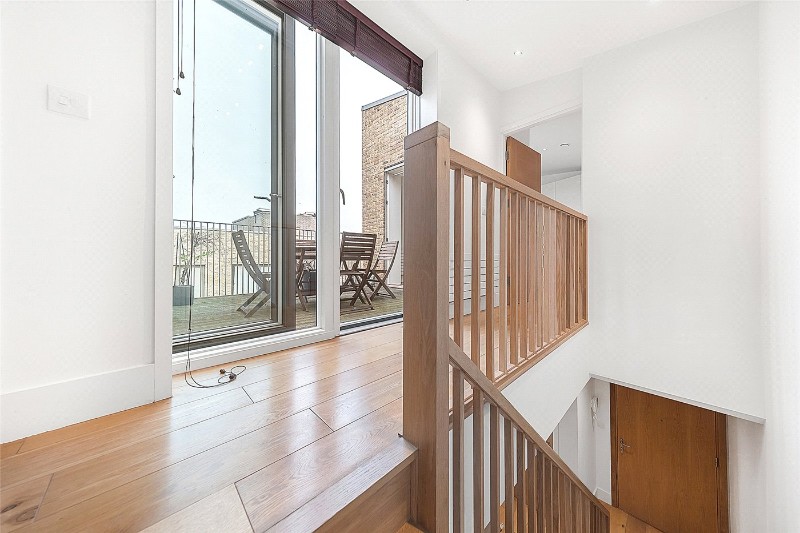 Arbor House, Narrowboat Avenue, Brentford, TW8