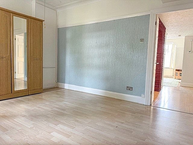 Leighton Avenue, Leigh-on-Sea, Essex, SS9