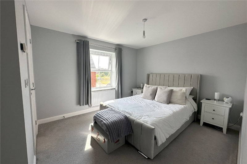 Great Crescent, Newbury, Berkshire, RG14