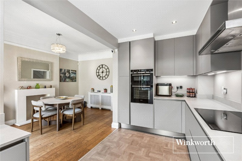 Cornwall Avenue, Finchley, London, N3