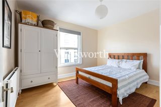 Brownswood Road, London, N4
