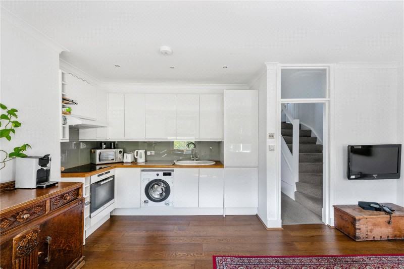 Highbury Hill, London, N5