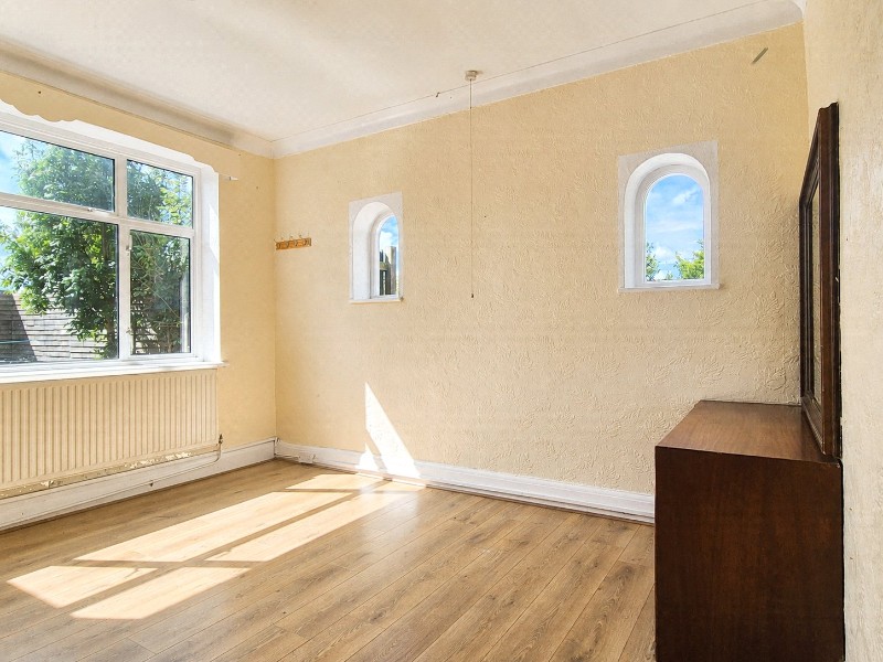 Mays Lane, Barnet, EN5