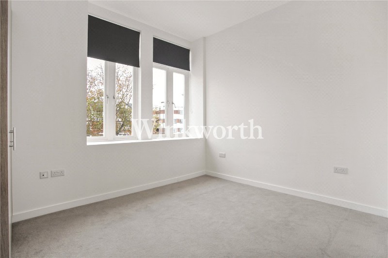 Frobisher Road, London, N8