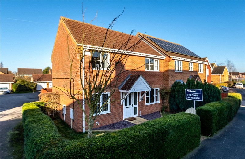 Larch Close, Ruskington, Sleaford, Lincolnshire, NG34