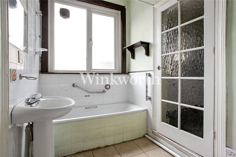 Burford Gardens, London, N13