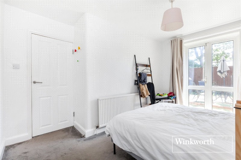 Station Road, Finchley, London, N3