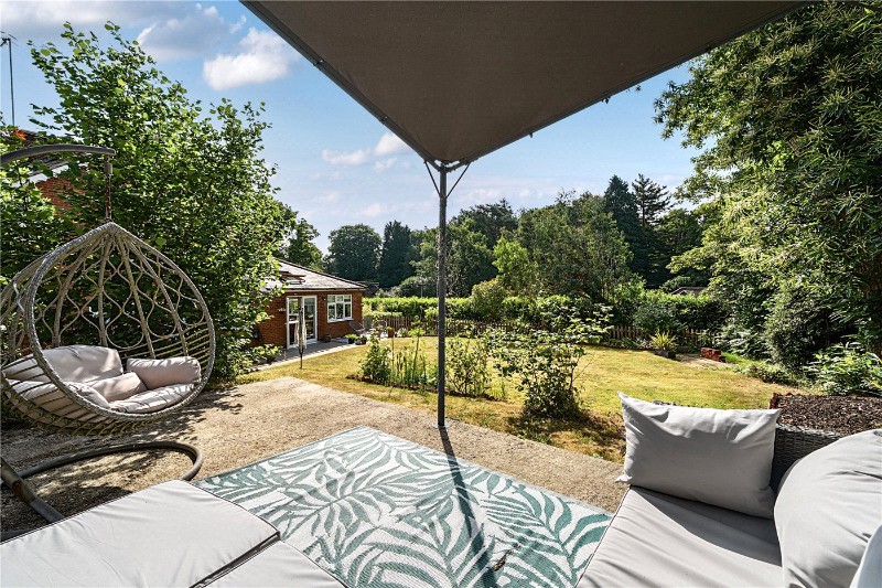 Sandrock Hill Road, Wrecclesham, Farnham, Surrey, GU10