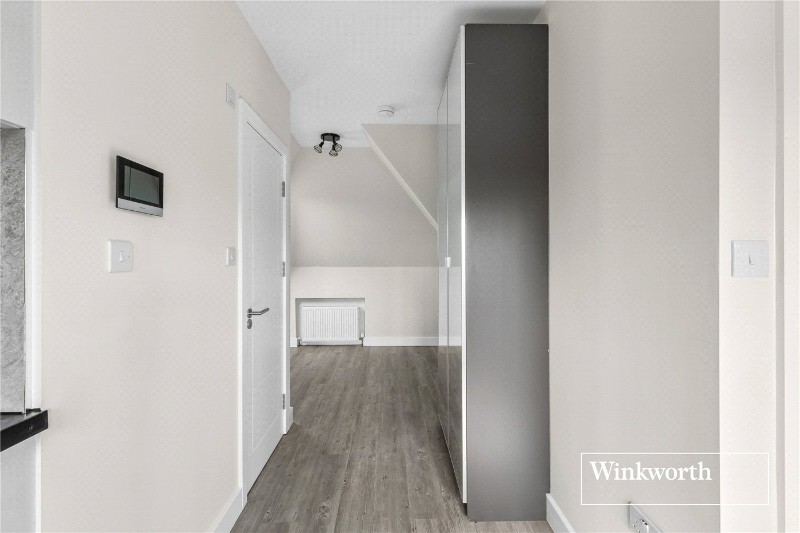Wentworth Avenue, London, N3