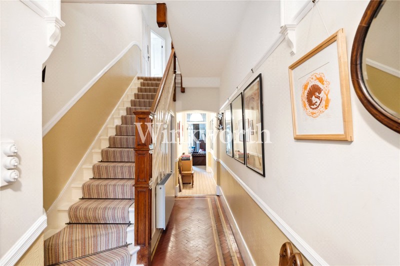 Derwent Road, London, N13