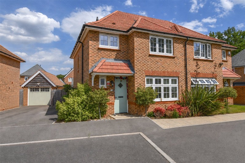 Bronte Grove, Arborfield Green, Reading, Berkshire, RG2