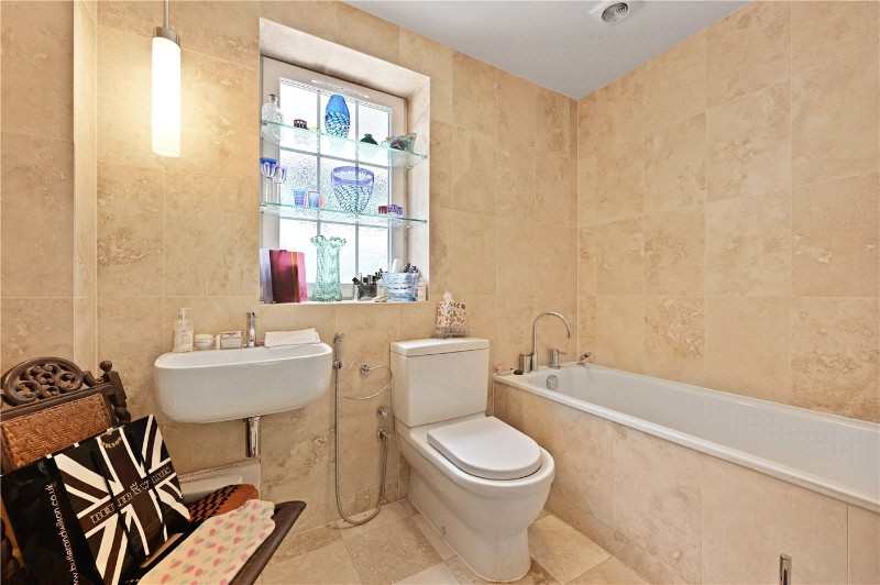 Macklin Street, London, WC2B
