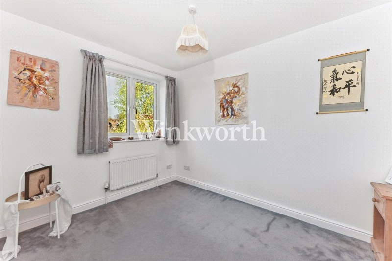 Westminster Drive, London, N13