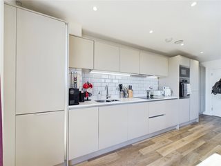 392 - 394, Seven Sisters Road, London, N4