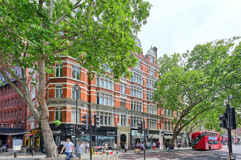 Charing Cross Road, London, WC2H