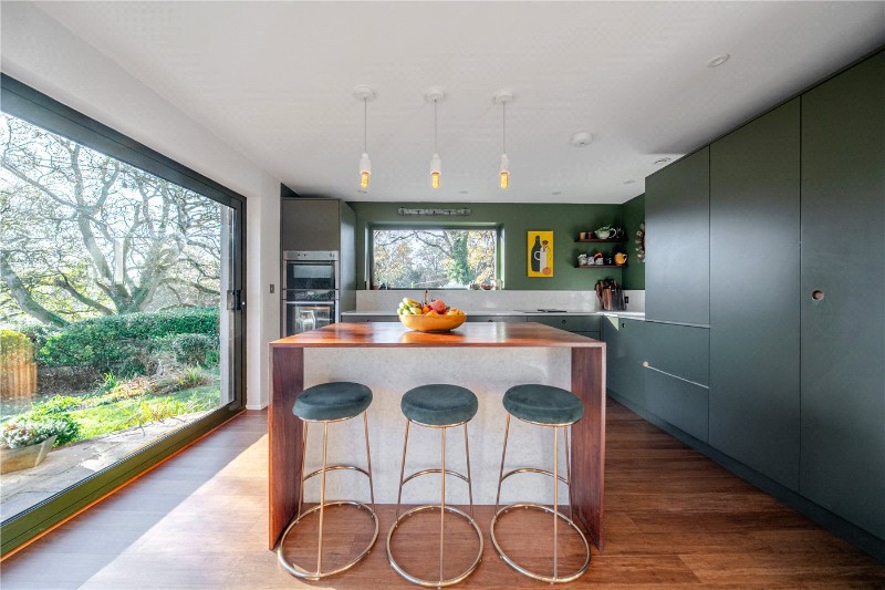 Bat & Ball Lane, Farnham, Surrey, GU10