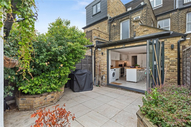 Leverson Street, London, SW16