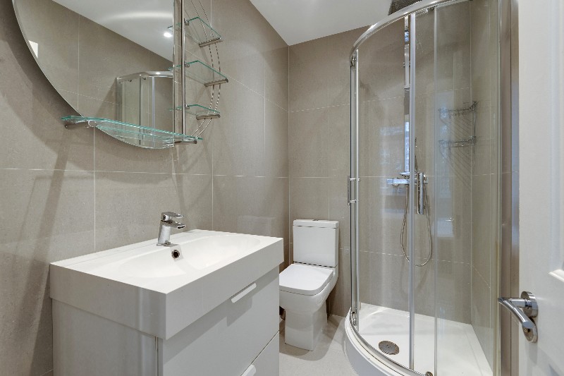 Randolph Avenue, London, W9
