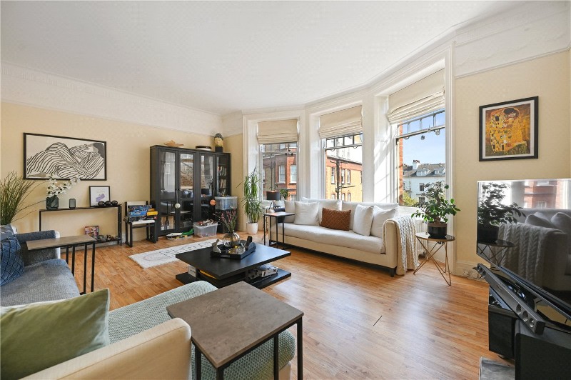 Wynnstay Gardens, London, W8