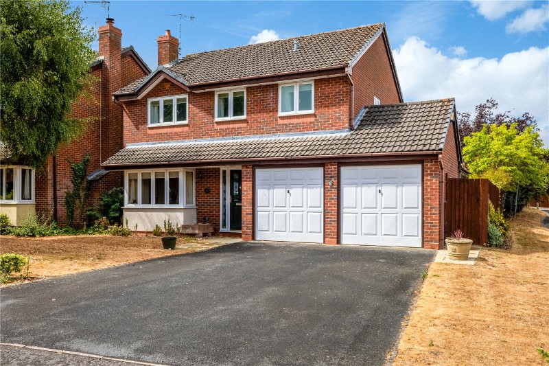 Mallard Close, Stratford-upon-Avon, Warwickshire, CV37
