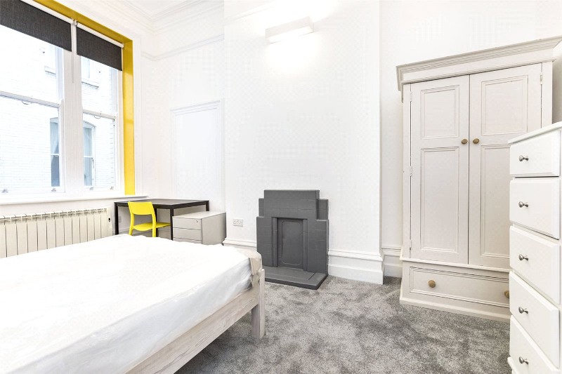 Bedford Avenue, London, WC1B