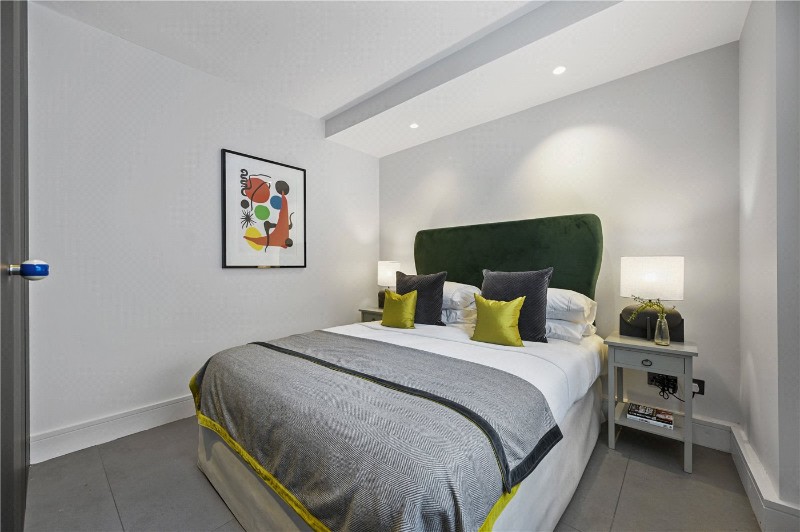 Kensington Place, Kensington, London, W8