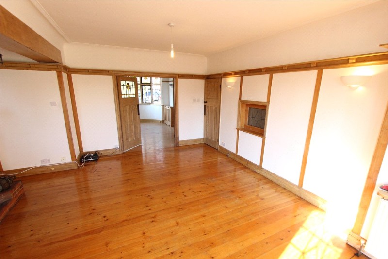 Medway Crescent, Leigh-on-Sea, Essex, SS9