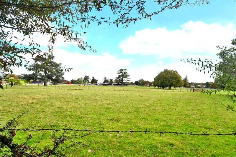 Yewlands Close, Banstead, Surrey, SM7