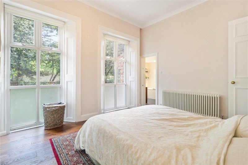 Kenninghall Road, London, E5