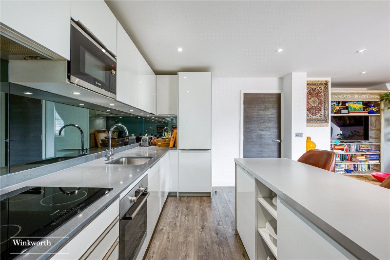 Kew Bridge Road, London, TW8