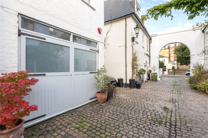 Fulton Mews, London, W2