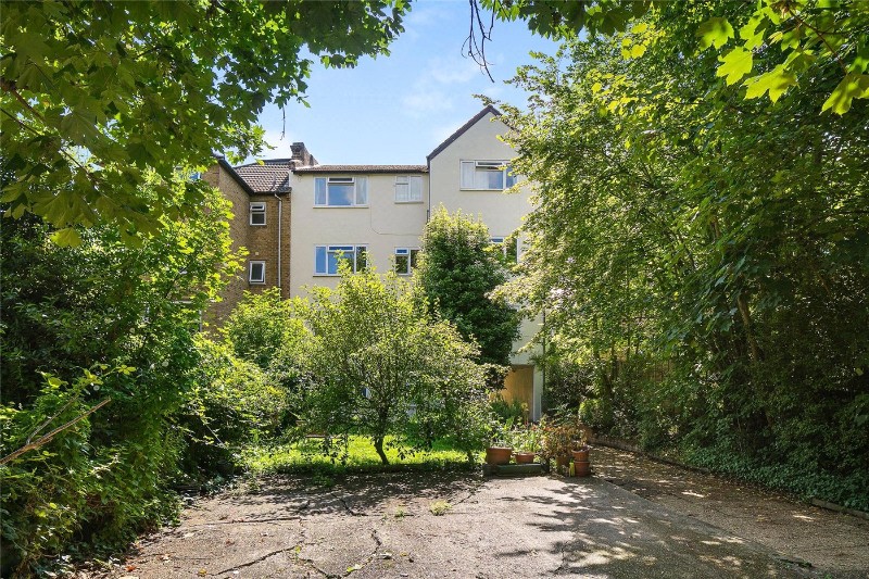 Versailles Road, London, SE20