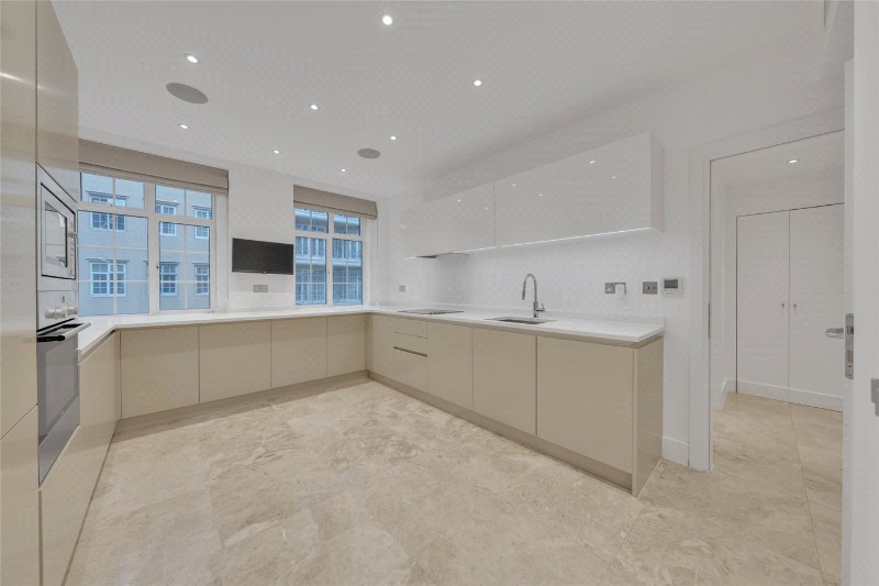 Berkeley Court, Marylebone Road, London, NW1