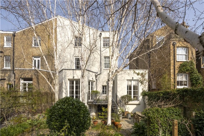 Stockwell Park Crescent, London, SW9