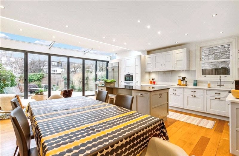 Melville Road, Barnes, London, SW13